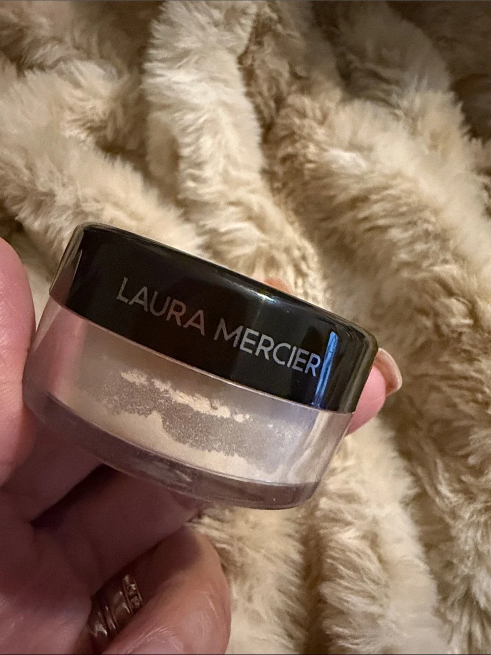 laura mercier Translucent Loose Setting Powder -